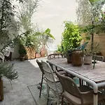 Sublime Spacious Apartment In Ménilmontant