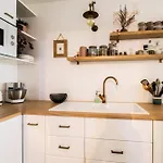 Sublime Spacious Apartment In Ménilmontant
